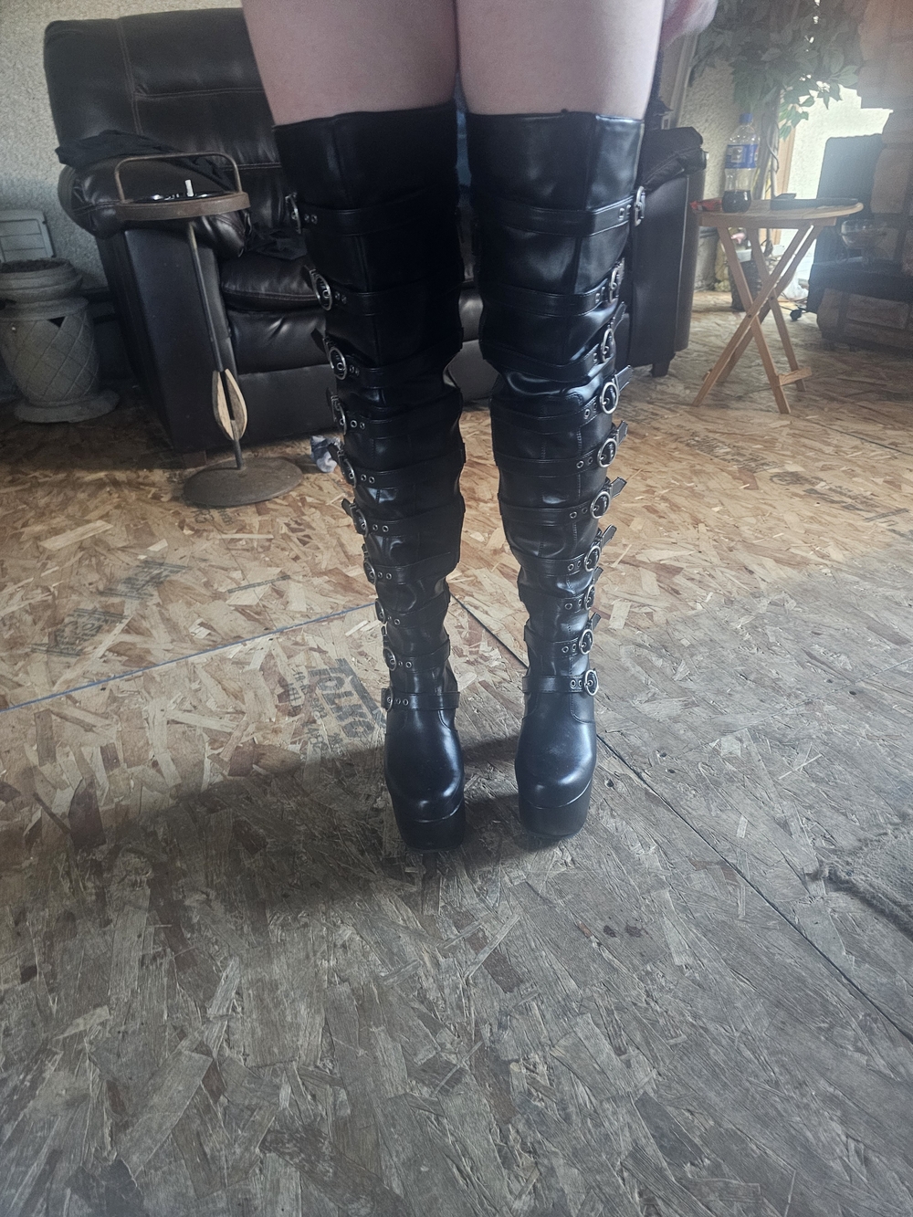 Black Over-the-Knee Buckle Platform Boots - Women - Picture 5 of 5